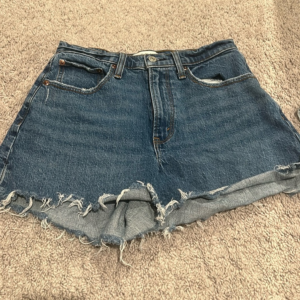 Abercrombie curve love shorts